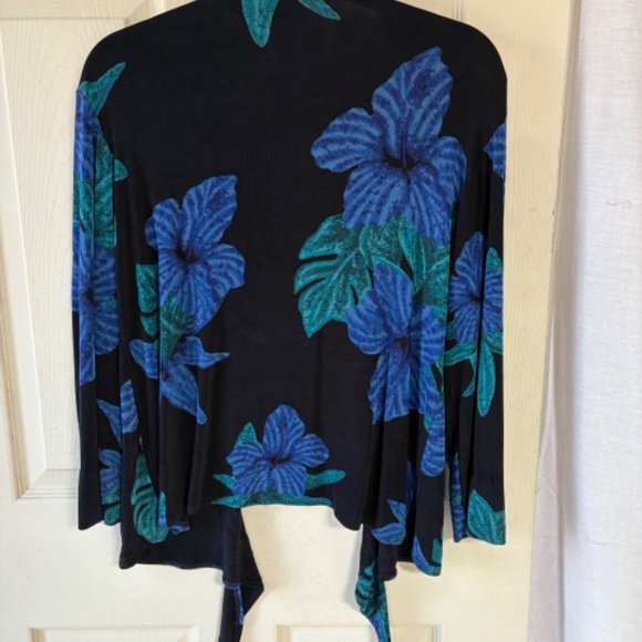 Chicos Shawl - Picture 3 of 4